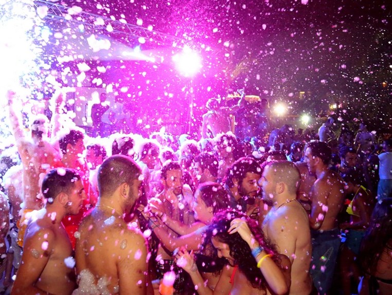 Lebanon Largest FOAM Party 3 (2)